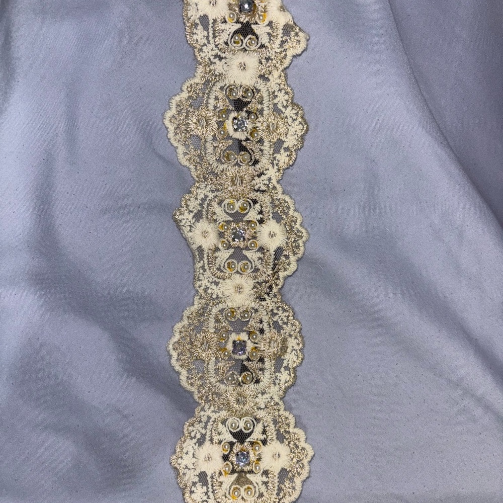 Elegant Cream Lace Hair Accessory